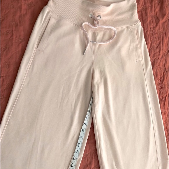 NWT*CALVIN KLEIN JOGGER PINK SWEATPANTS*CROPPED WIDE LEG*2 POCKETS*MSRP $98 - Picture 9 of 13